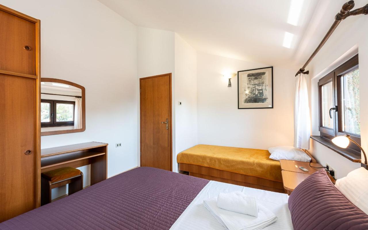 House Mitic Apartment Rovinj Ngoại thất bức ảnh